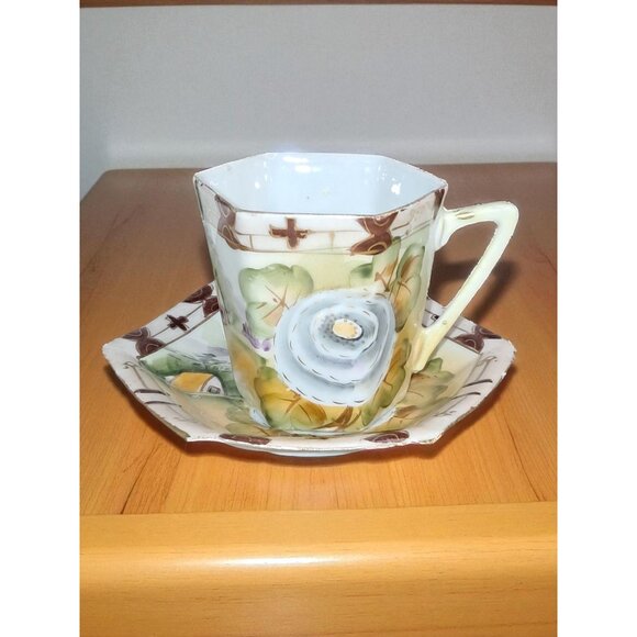 Antique 1891 - 1921 Nippon Te -Oh Hand -painted Porcelain Teacup and Saucer - Picture 2 of 16